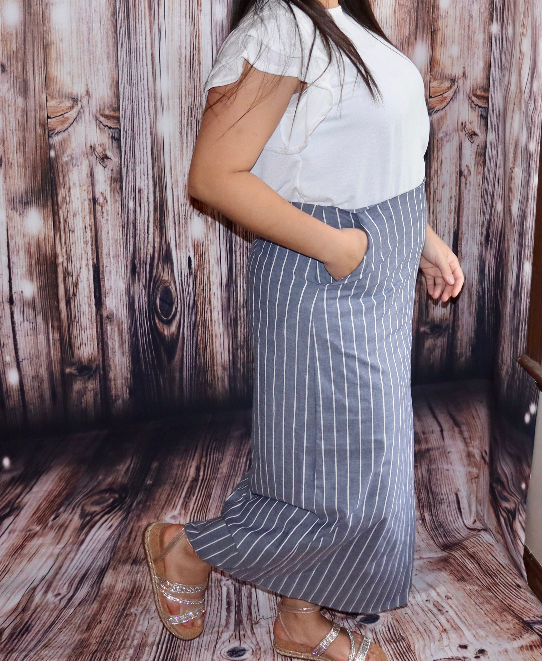 GRAY STRIPE LONG SKIRT