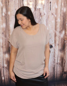 MOCHA SHORT SLEEVE BLOUSE