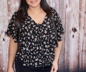 BLACK FLORAL SHORT SLEEVE TOP