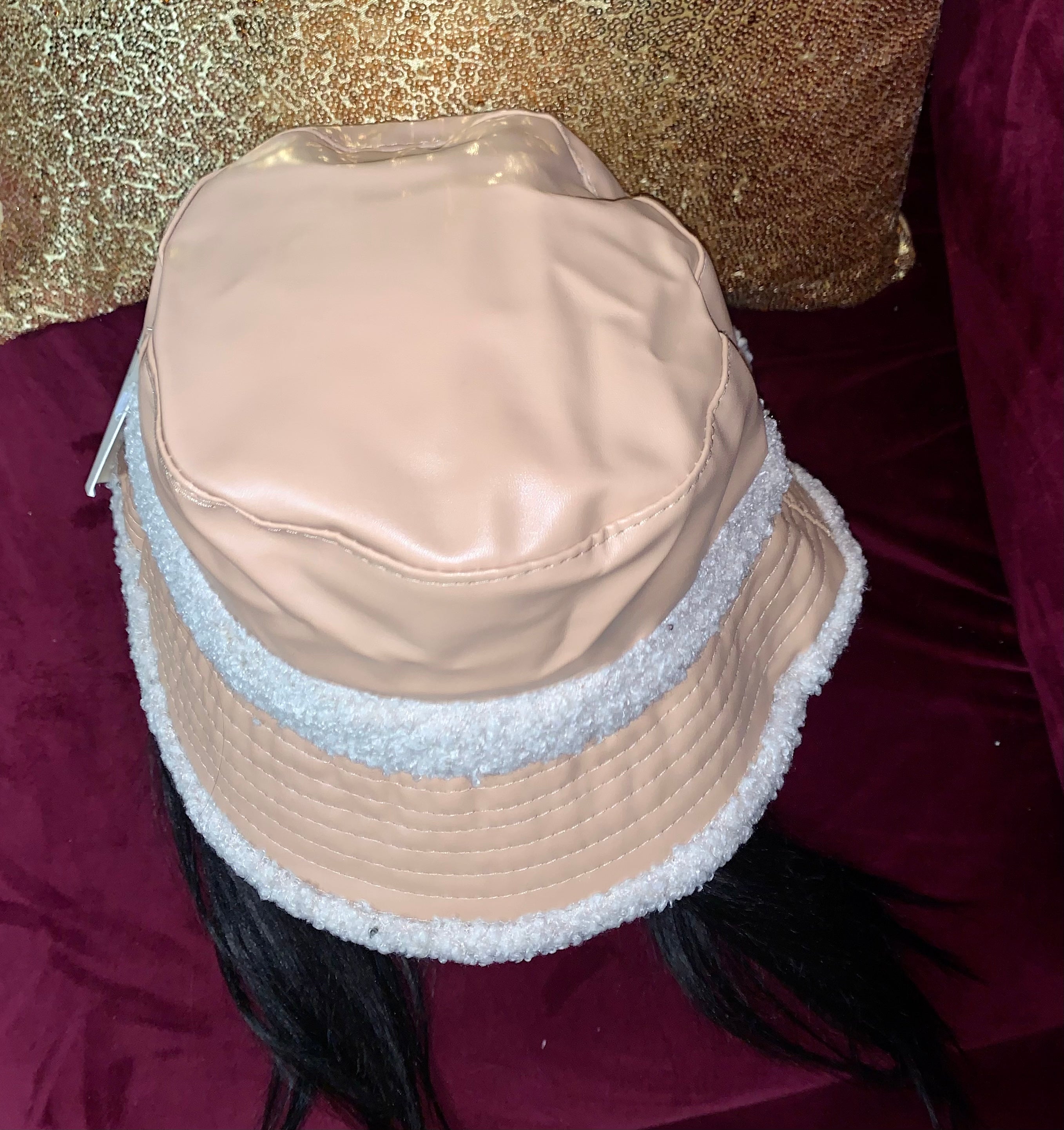 KHAKI FUZZY FLEECE BUCKET LEATHER HAT