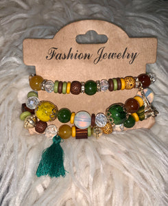 BEADS STACKABLE BRACELET WITH CHARM- GREEN