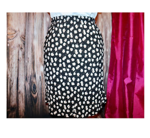 BLACK FLORAL PRINT PENCIL SKIRT