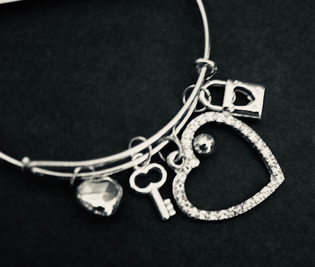 Hearts Charms Bangle